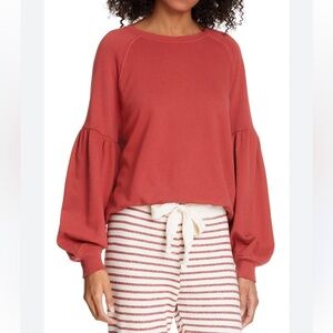 THE GREAT. BISHOP SLEEVE SWEATSHIRT RED XS